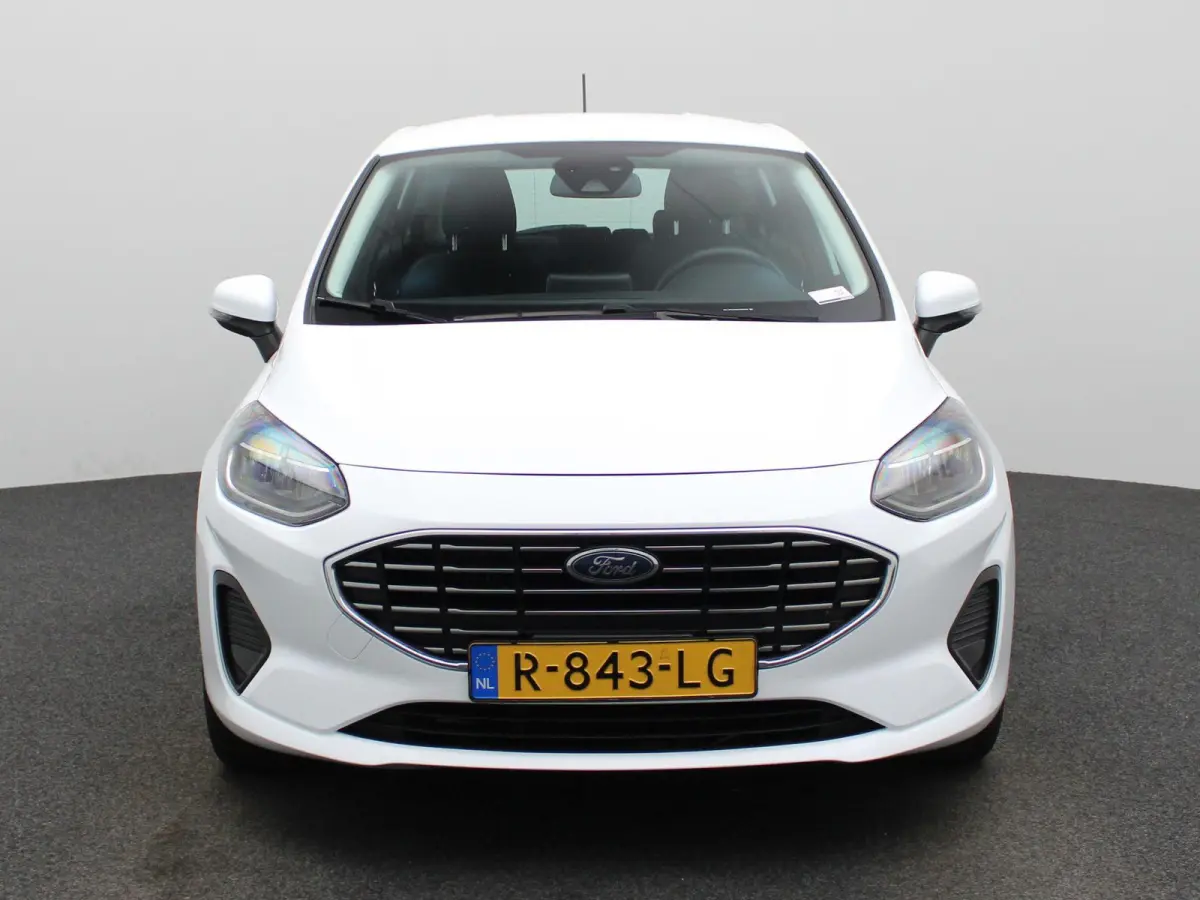 1.0 EcoBoost Hybrid Titanium | Cruise Control | Parkeersensoren Achter | Apple Carplay/Android Auto | Airco |