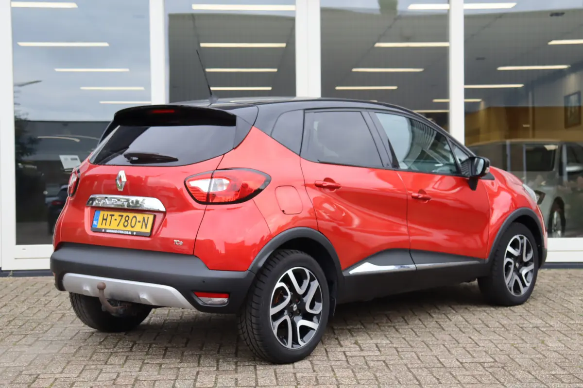 Captur TCe Xmod, Airco, Camera A, Cruise, Climate, PDC A, Trekhaak, Navi, Stoelverwarming, Prijs is Rijklaar Inclusief 6 Maanden Garantie