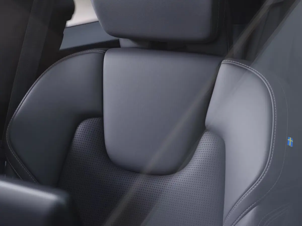 2.0 T8 Plug-in hybrid AWD Ultra Dark Exec. Ed. | Achterbank verwarmd | Bowers & Wilkins audiosysteem | Charcoal hemelbekleding
