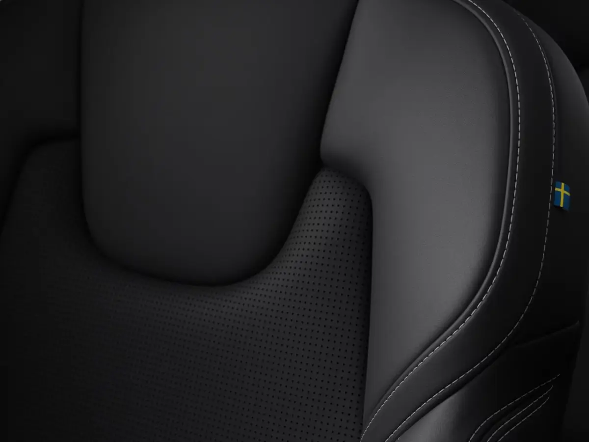2.0 T8 Plug-in hybrid AWD Ultra Dark Exec. Ed. | Achterbank verwarmd | Bowers & Wilkins audiosysteem | Charcoal hemelbekleding