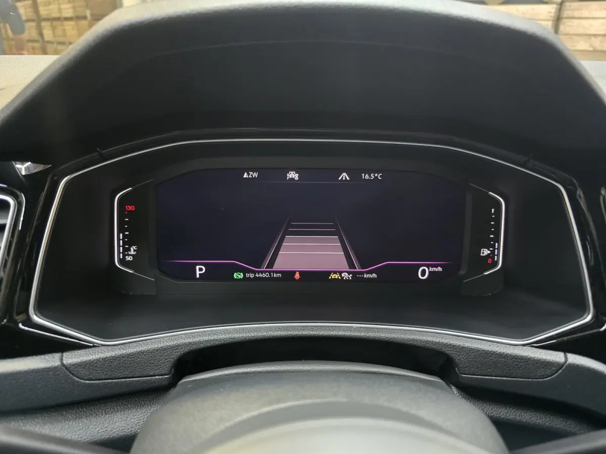1.5 TSI Sport Navi VCP Clima Cruise Camera 19"LM Darkgreen Wrap 200PK!