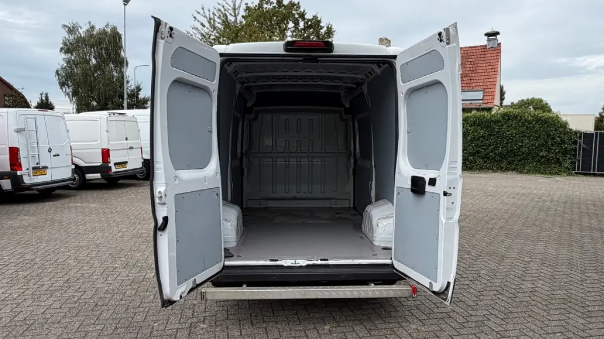 2.2D 103KW 140PK L2H2 EURO 6 APPLE CARPLAY/ CAMERA/ AIRCO/ CRUISE CONTROL/ 100% DEALERONDERHOUDEN