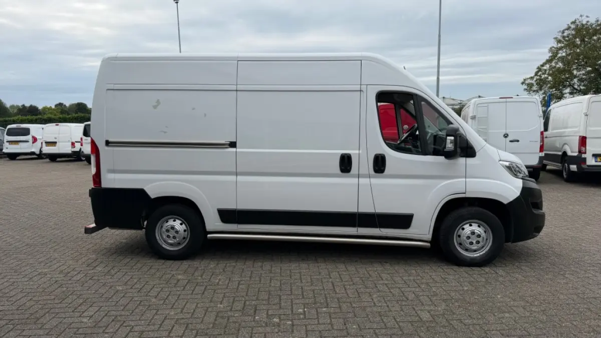 2.2D 103KW 140PK L2H2 EURO 6 APPLE CARPLAY/ CAMERA/ AIRCO/ CRUISE CONTROL/ 100% DEALERONDERHOUDEN