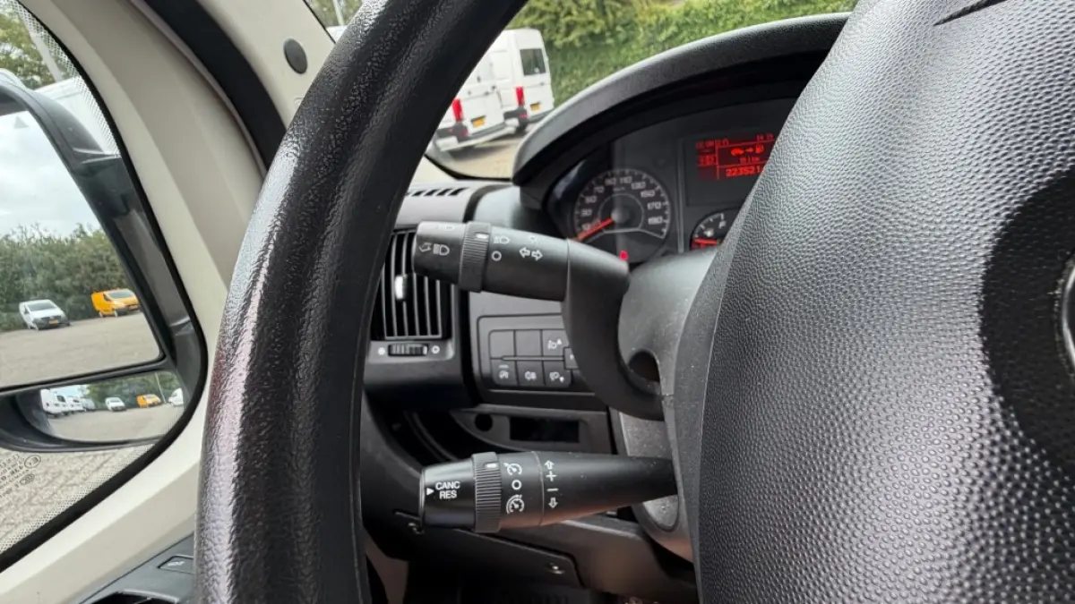 2.2D 103KW 140PK L2H2 EURO 6 APPLE CARPLAY/ CAMERA/ AIRCO/ CRUISE CONTROL/ 100% DEALERONDERHOUDEN