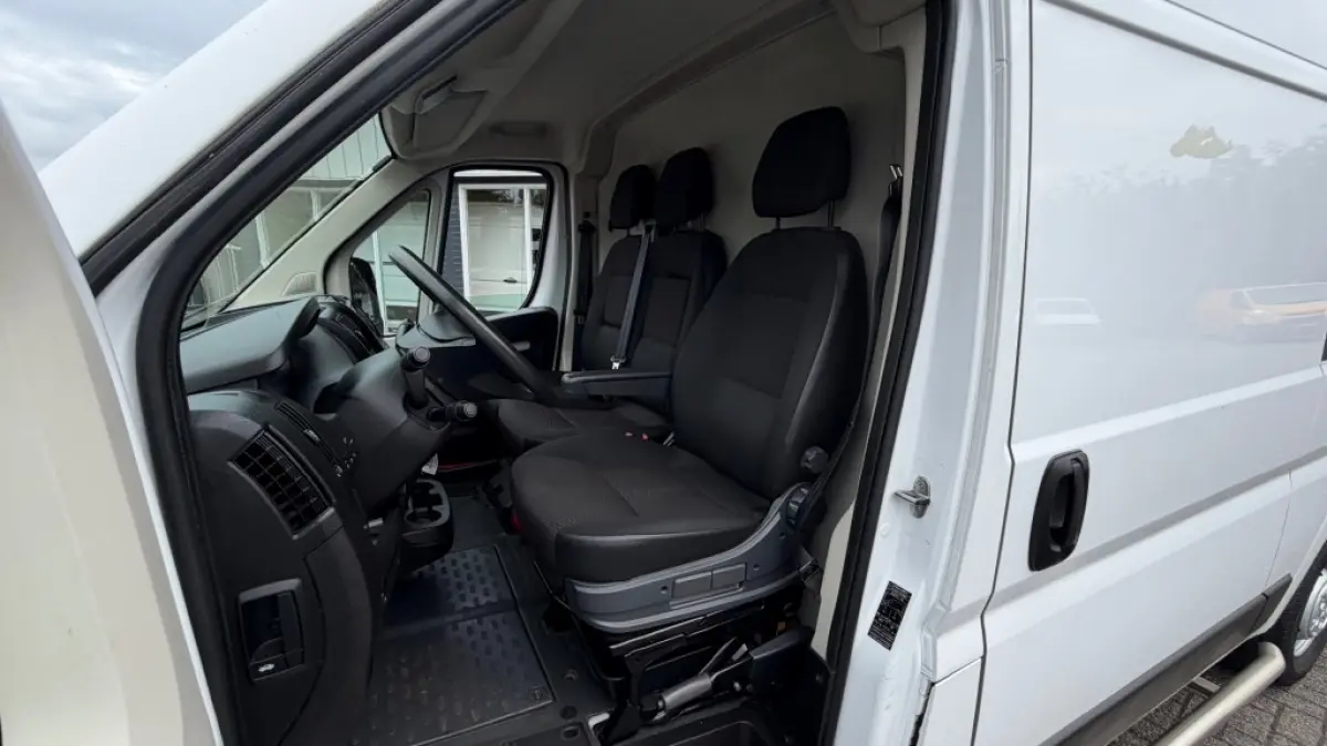 2.2D 103KW 140PK L2H2 EURO 6 APPLE CARPLAY/ CAMERA/ AIRCO/ CRUISE CONTROL/ 100% DEALERONDERHOUDEN