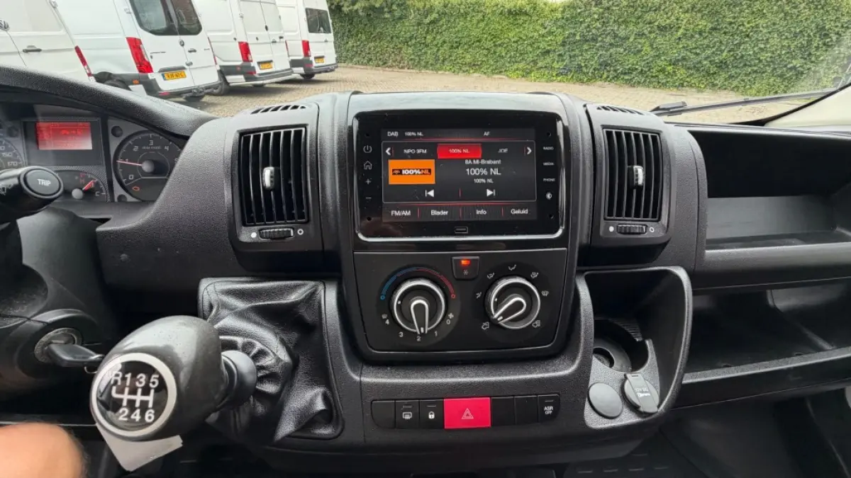 2.2D 103KW 140PK L2H2 EURO 6 APPLE CARPLAY/ CAMERA/ AIRCO/ CRUISE CONTROL/ 100% DEALERONDERHOUDEN