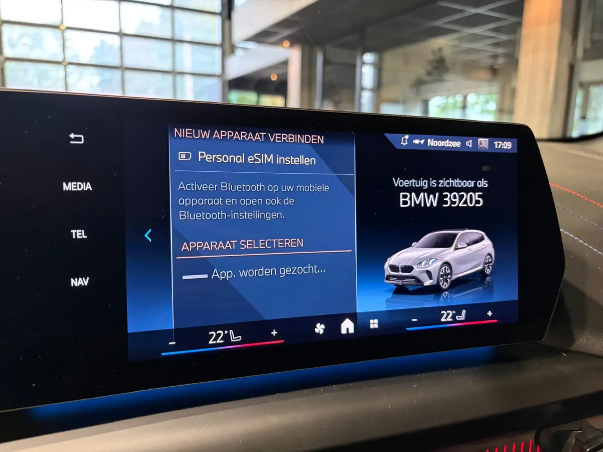 120 M Sport Design Edition Panoramadak | Stoelverwarming | Camera | Carplay
