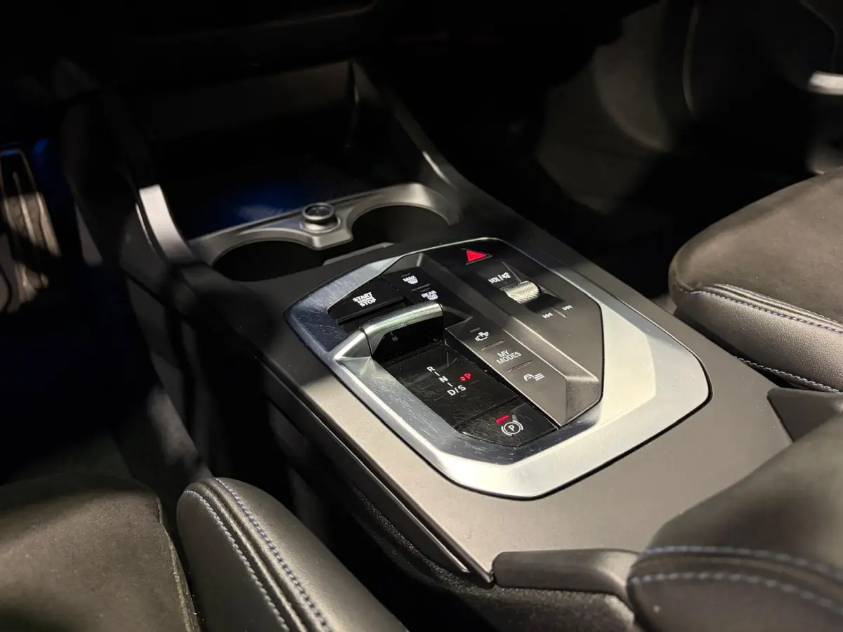 120 M Sport Design Edition Panoramadak | Stoelverwarming | Camera | Carplay