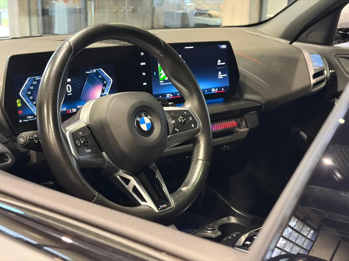 120 M Sport Design Edition Panoramadak | Stoelverwarming | Camera | Carplay