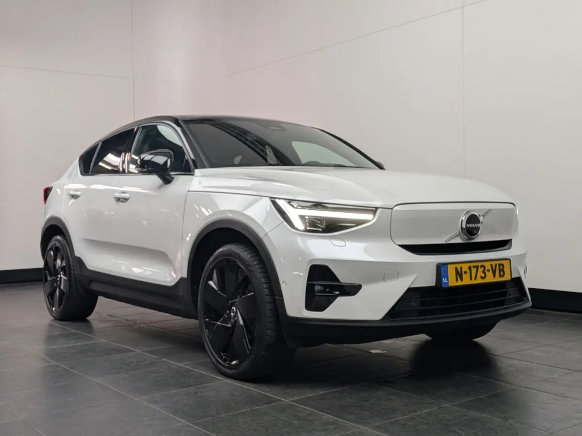 Recharge Twin Intro Edition 78 kWh | Trekhaak | 360° camera | Harman Kardon | Panoramadak | Stuur+Stoelverwarming |