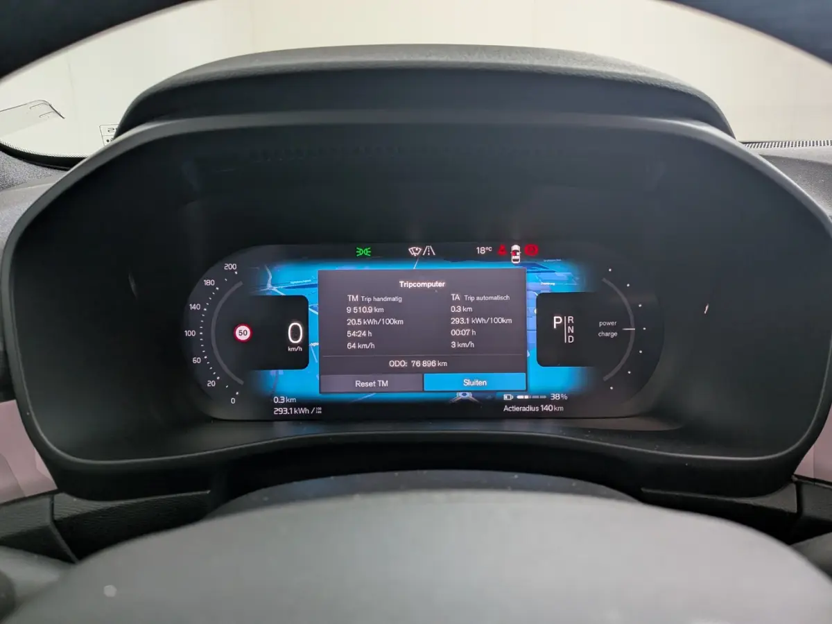 Recharge Twin Intro Edition 78 kWh | Trekhaak | 360° camera | Harman Kardon | Panoramadak | Stuur+Stoelverwarming |