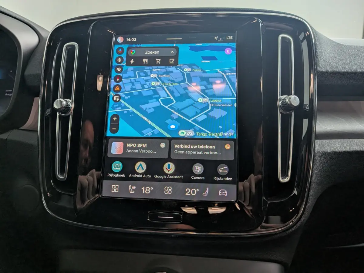 Recharge Twin Intro Edition 78 kWh | Trekhaak | 360° camera | Harman Kardon | Panoramadak | Stuur+Stoelverwarming |