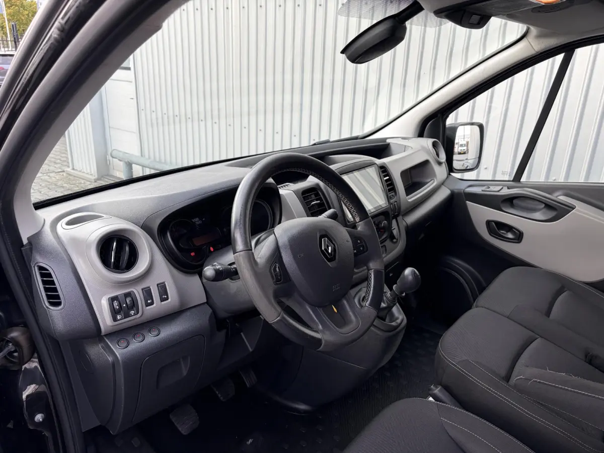 1.6 dCi L2H1 Luxe*3PERS*HAAK*CRUISE*A/C*TEL*LMV*
