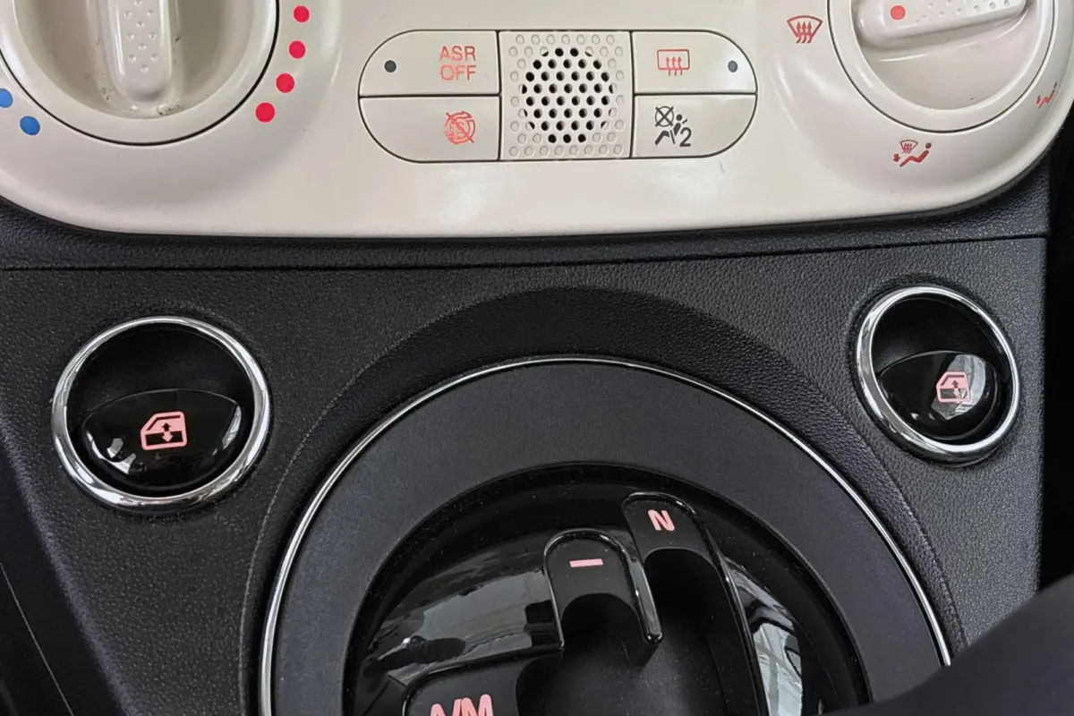 1.2 Lounge Automaat Apple CarPlay Cruise Control