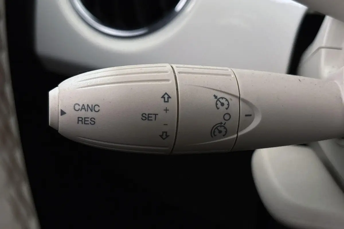 1.2 Lounge Automaat Apple CarPlay Cruise Control
