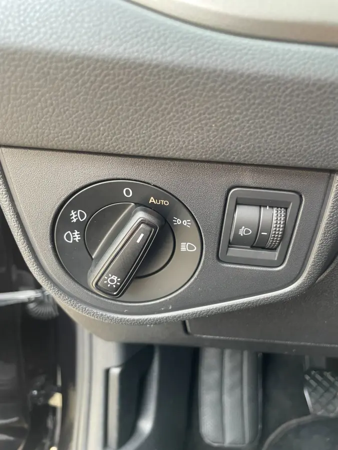 1.0 TSI Comfortline | NL-auto | camera | navigatie | lmv