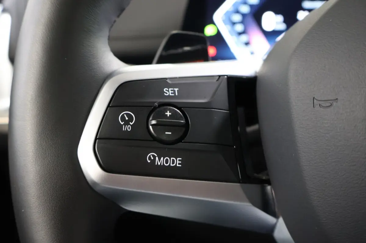 225e xDrive | M-Sport | Pano | HUD