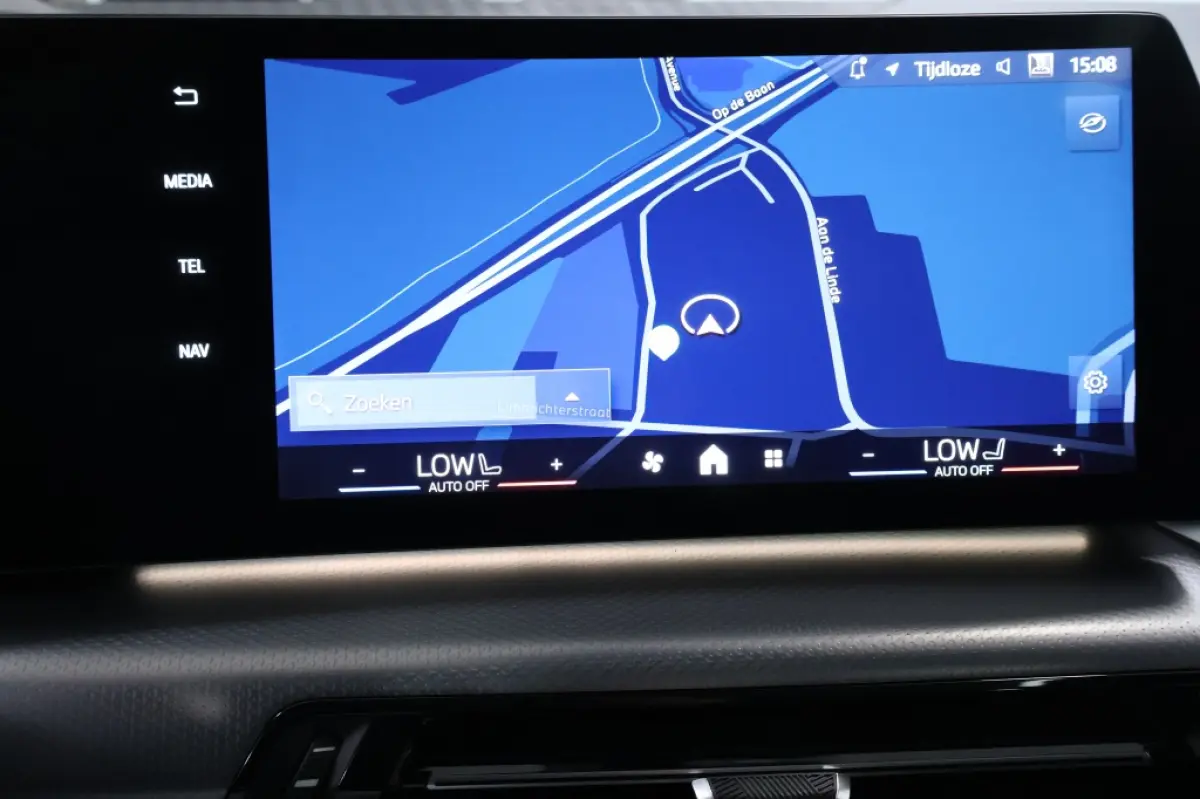 225e xDrive | M-Sport | Pano | HUD