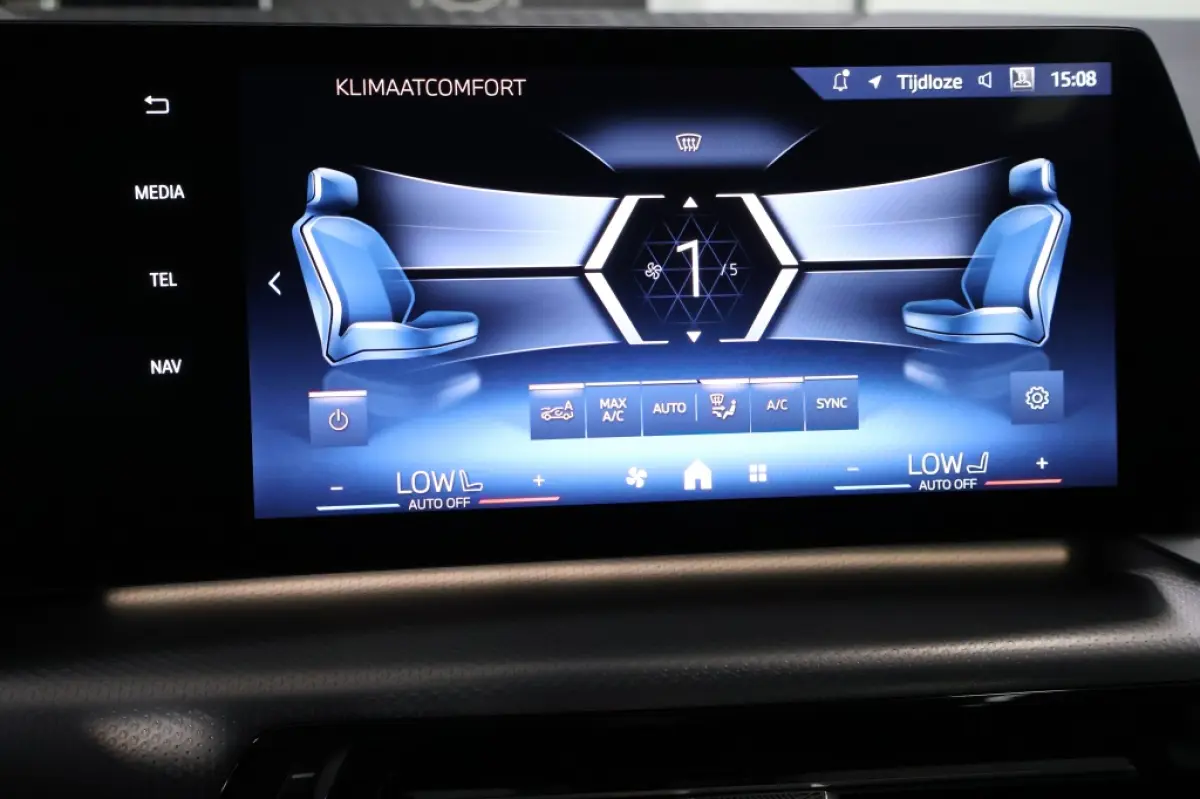 225e xDrive | M-Sport | Pano | HUD