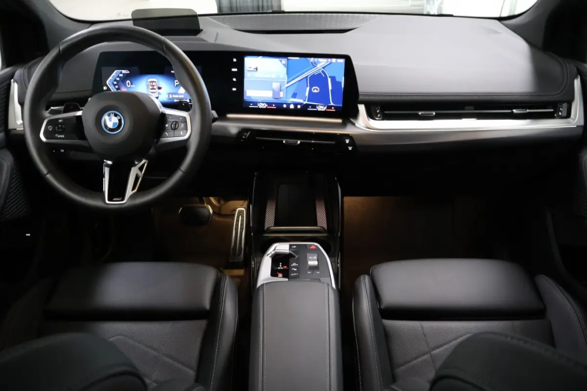 225e xDrive | M-Sport | Pano | HUD