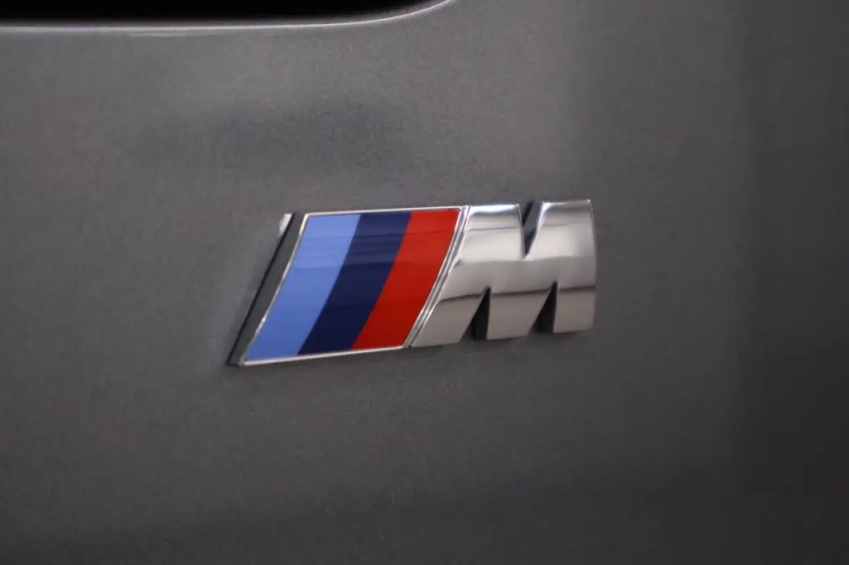 225e xDrive | M-Sport | Pano | HUD