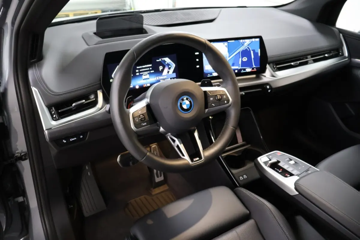 225e xDrive | M-Sport | Pano | HUD