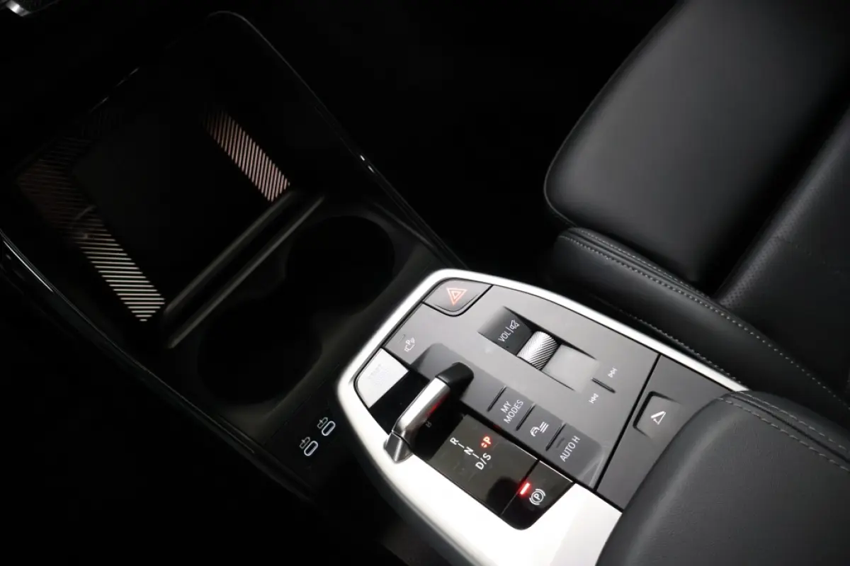 225e xDrive | M-Sport | Pano | HUD