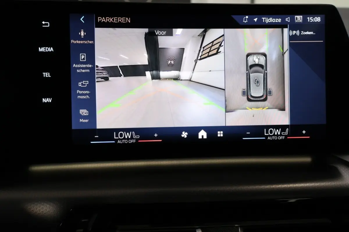 225e xDrive | M-Sport | Pano | HUD