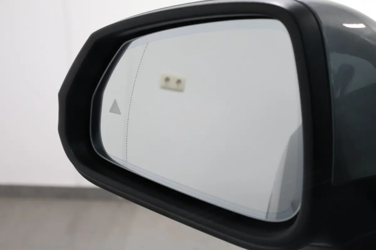 225e xDrive | M-Sport | Pano | HUD