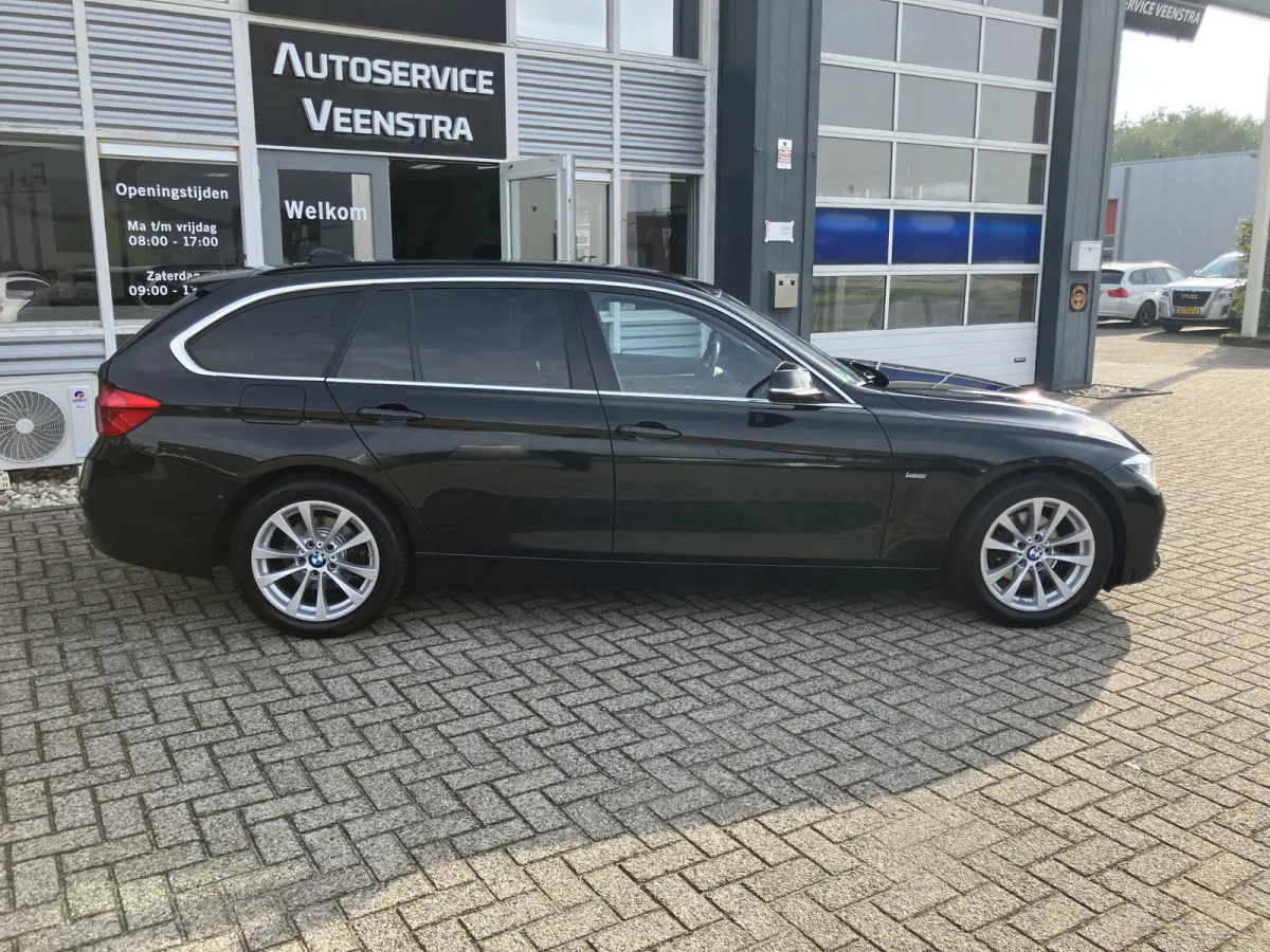Corporate Lease High Executive | 2017 | Automaat | 123.000 KM NAP | Luxury Line