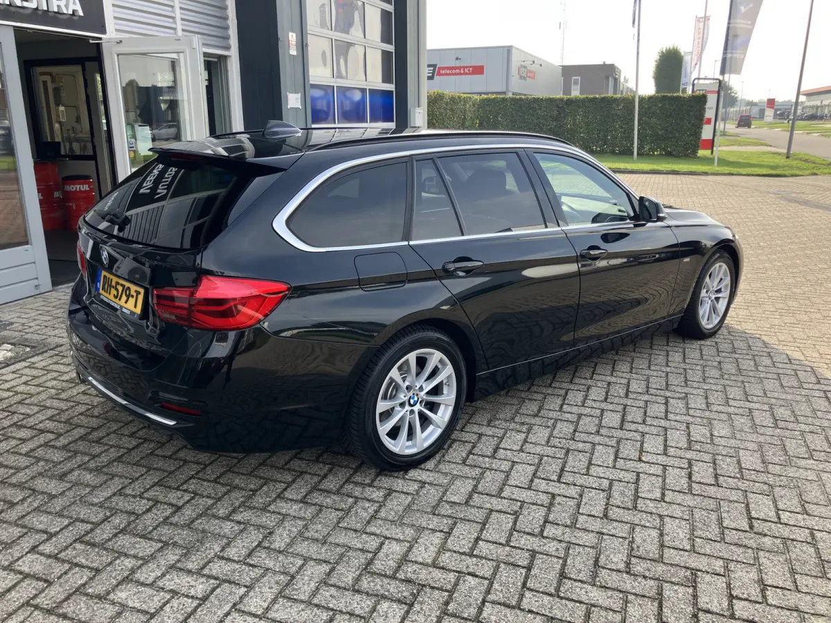 Corporate Lease High Executive | 2017 | Automaat | 123.000 KM NAP | Luxury Line
