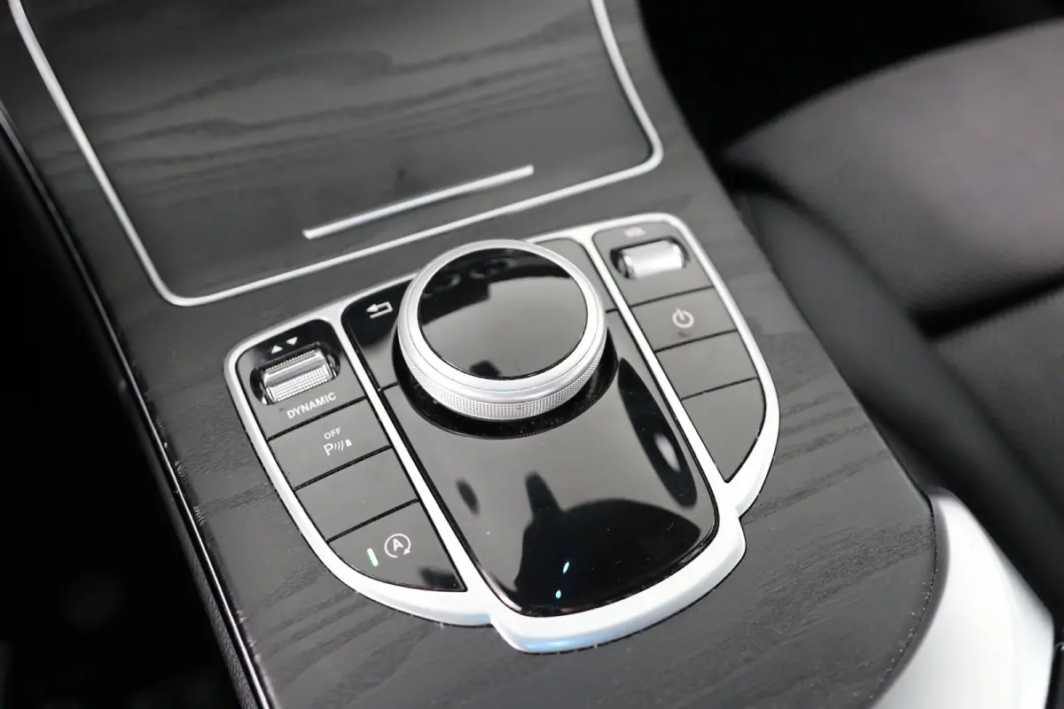 180 Sport Edition | AFN TREKHAAK | CAMERA | AMG STYLING | ELEKTS STOELEN | STOELVERWARMING | NAVI