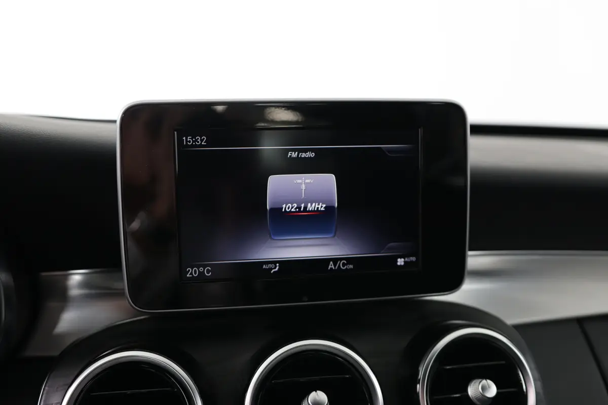 180 Sport Edition | AFN TREKHAAK | CAMERA | AMG STYLING | ELEKTS STOELEN | STOELVERWARMING | NAVI