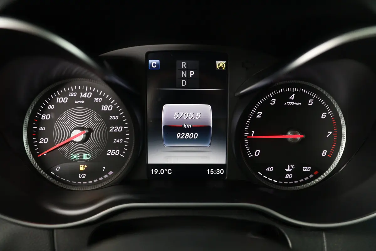 180 Sport Edition | AFN TREKHAAK | CAMERA | AMG STYLING | ELEKTS STOELEN | STOELVERWARMING | NAVI