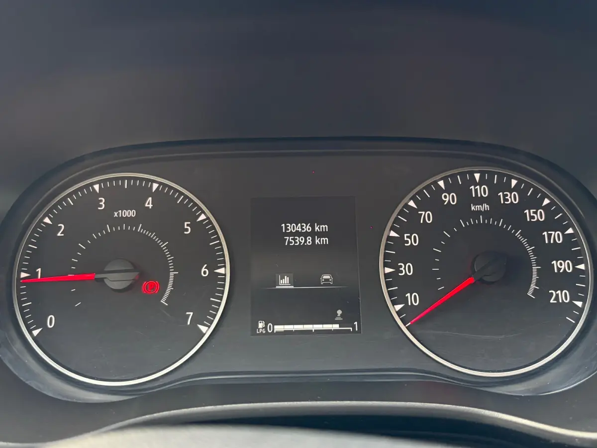 1.0 TCe 100 ECO-G Expression 7p. Benzine/LPG,Apple carplay,Navigatie