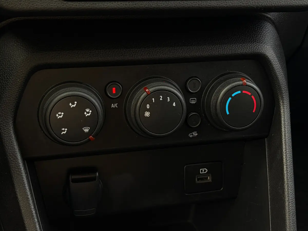 1.0 TCe 100 ECO-G Expression 7p. Benzine/LPG,Apple carplay,Navigatie