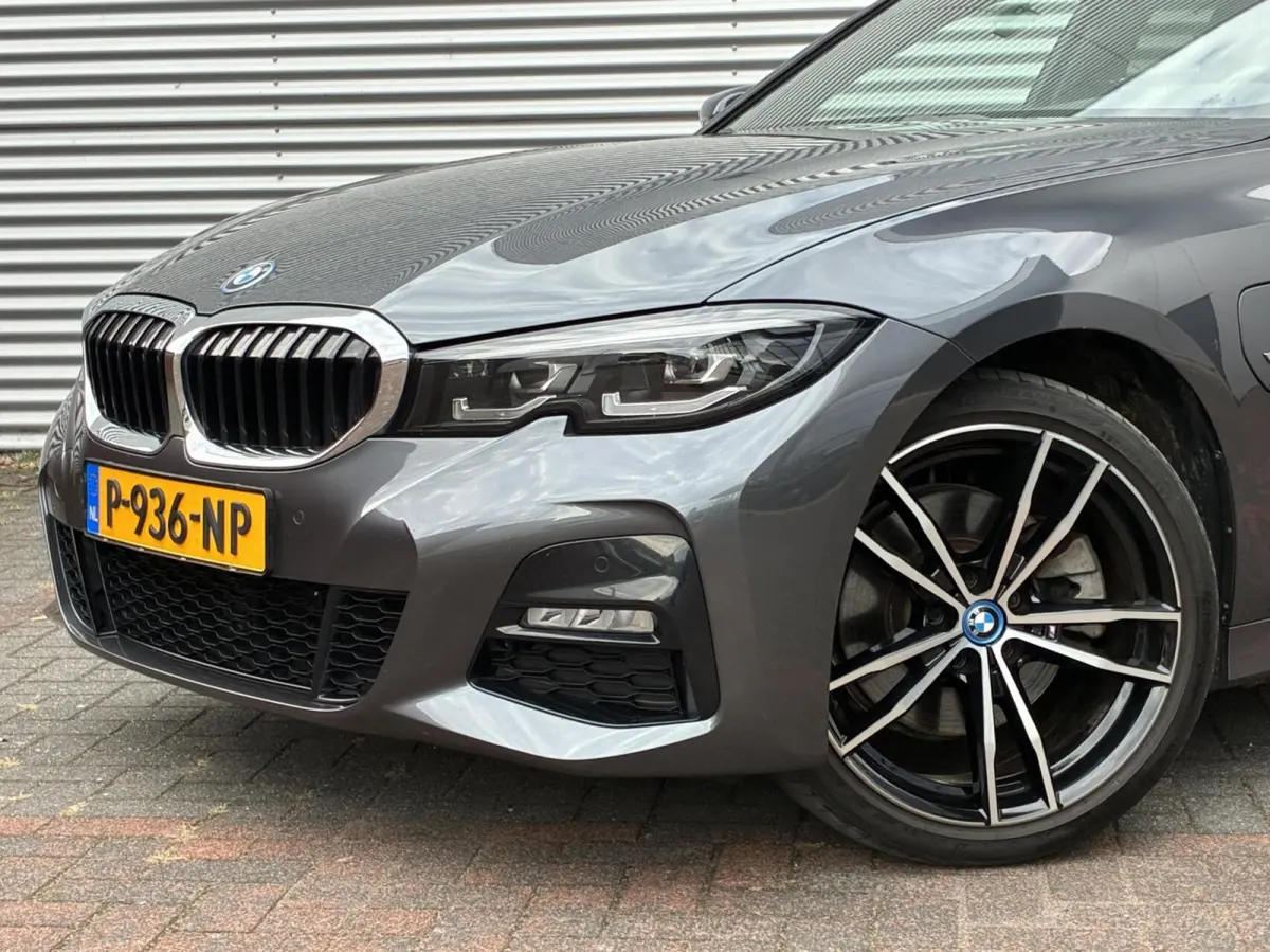 320e Automaat M Sport Led Carplay Schuifdak 2022 Vol Opties NL Auto 2 De Eigenaar Vol Opties Perfecte Staat Incl 12 Maanden Garantie