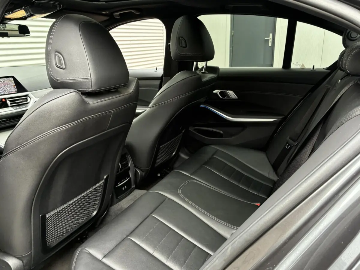 320e Automaat M Sport Led Carplay Schuifdak 2022 Vol Opties NL Auto 2 De Eigenaar Vol Opties Perfecte Staat Incl 12 Maanden Garantie
