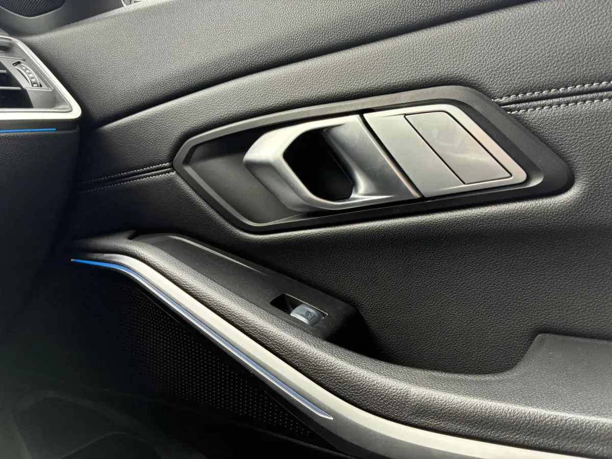 320e Automaat M Sport Led Carplay Schuifdak 2022 Vol Opties NL Auto 2 De Eigenaar Vol Opties Perfecte Staat Incl 12 Maanden Garantie