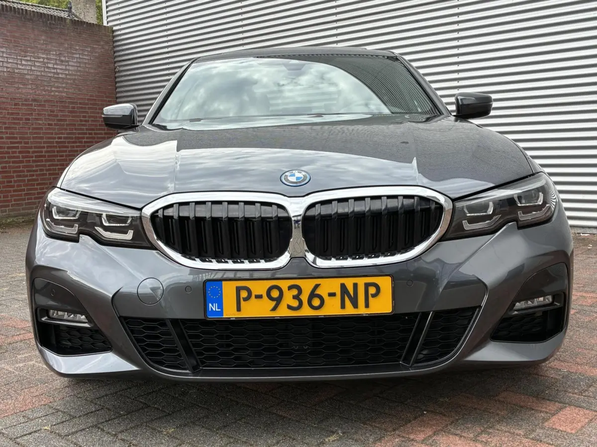 320e Automaat M Sport Led Carplay Schuifdak 2022 Vol Opties NL Auto 2 De Eigenaar Vol Opties Perfecte Staat Incl 12 Maanden Garantie