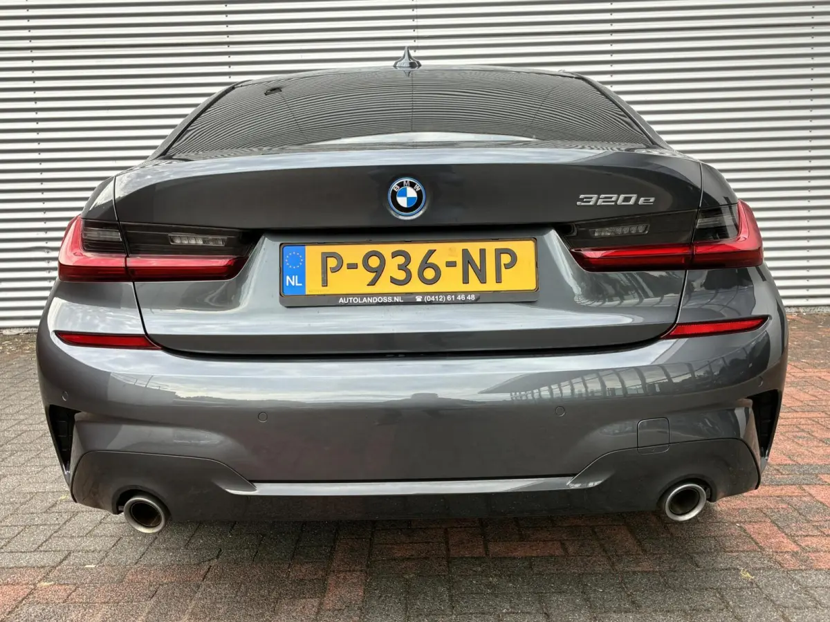 320e Automaat M Sport Led Carplay Schuifdak 2022 Vol Opties NL Auto 2 De Eigenaar Vol Opties Perfecte Staat Incl 12 Maanden Garantie