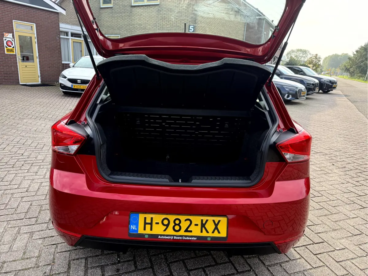 1.0 MPI Reference Airco, Stoelverwarming, Cruise Controll