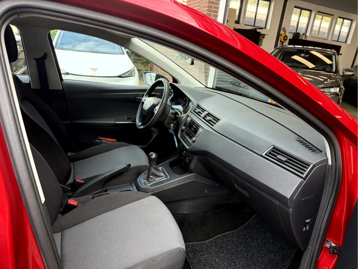 1.0 MPI Reference Airco, Stoelverwarming, Cruise Controll