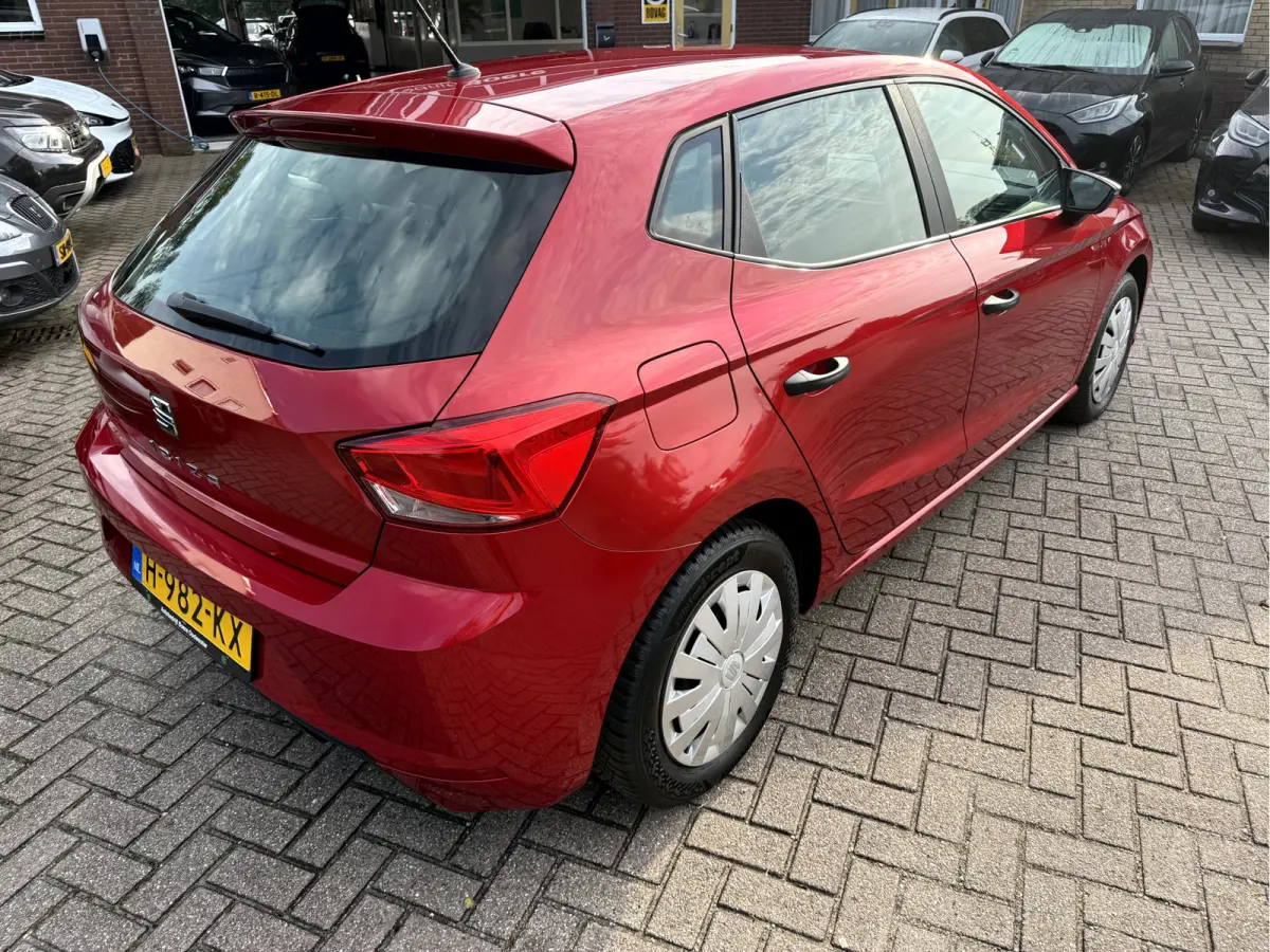 1.0 MPI Reference Airco, Stoelverwarming, Cruise Controll