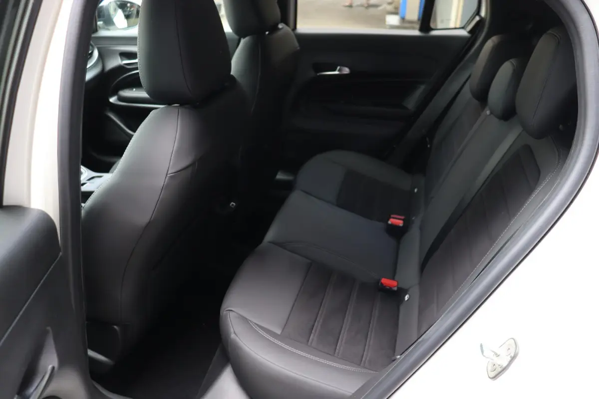 1.2 Hybrid Sport 145PK / 2+6 Jaar Garantie / Voorraad Nieuw / Korting