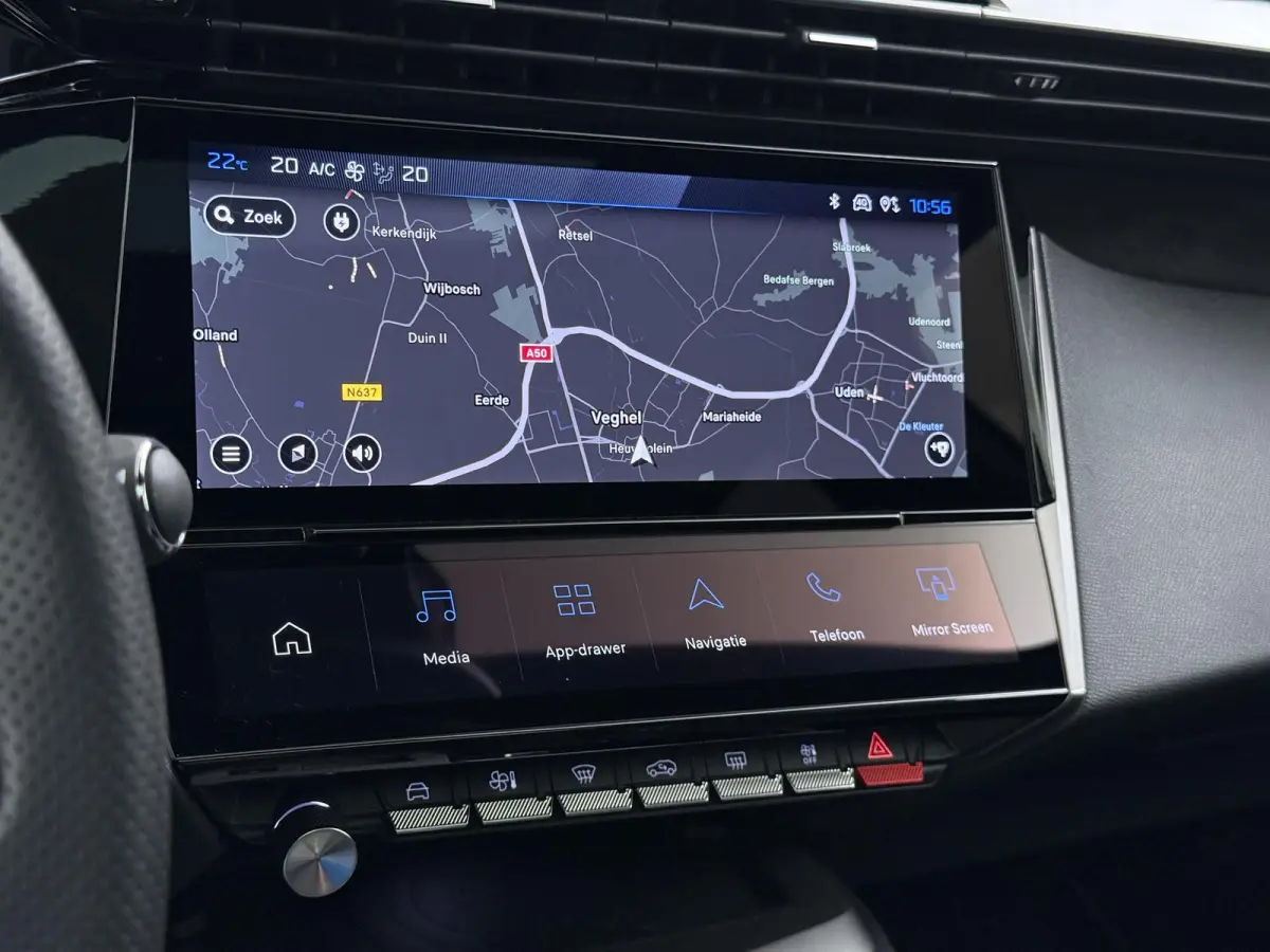 GT 195pk Plugin-Hybrid automaat | Demo | Navigatie | Panoramisch schuifdak | Focal HiFi systeem | Camera rondom | Cruise control adaptief | Lichtmetalen velgen | Elektrische achterklep | App