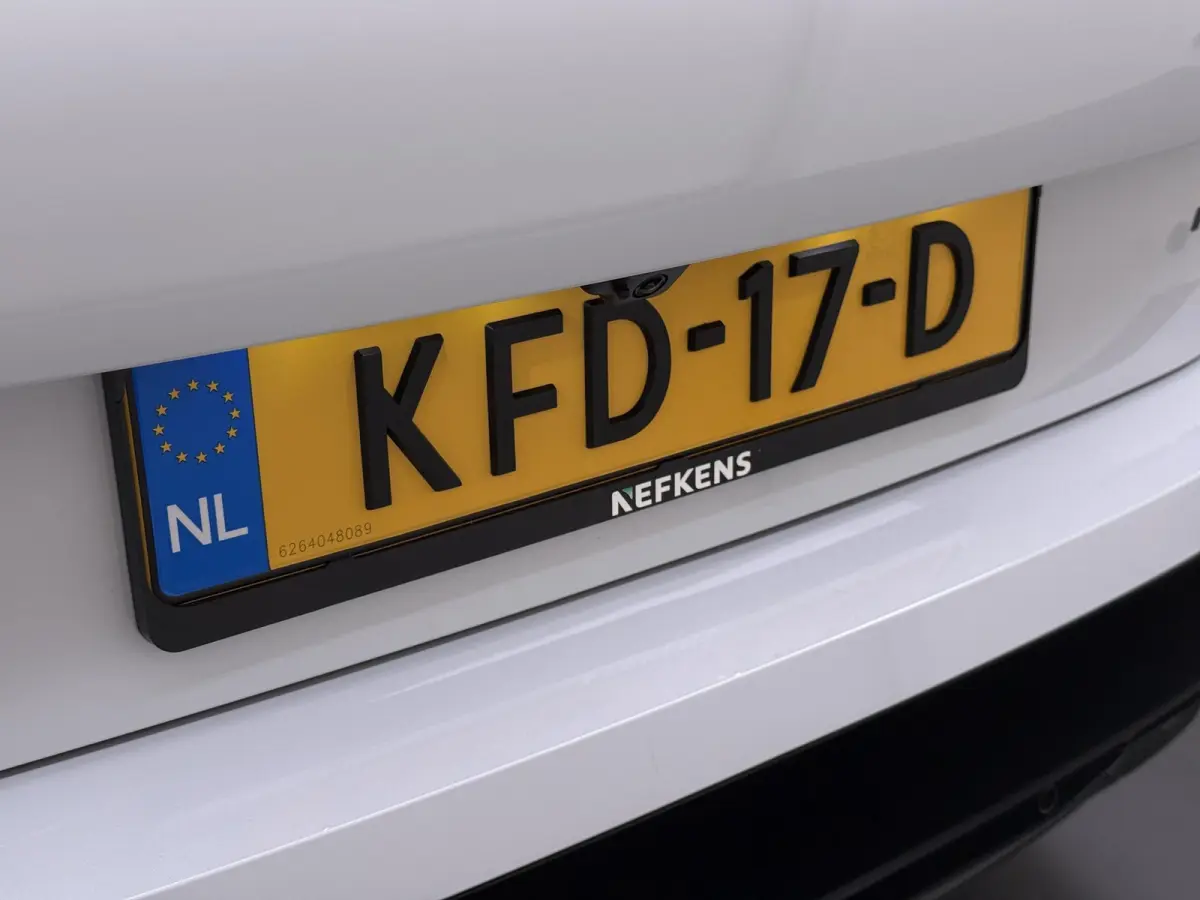 GT 195pk Plugin-Hybrid automaat | Demo | Navigatie | Panoramisch schuifdak | Focal HiFi systeem | Camera rondom | Cruise control adaptief | Lichtmetalen velgen | Elektrische achterklep | App