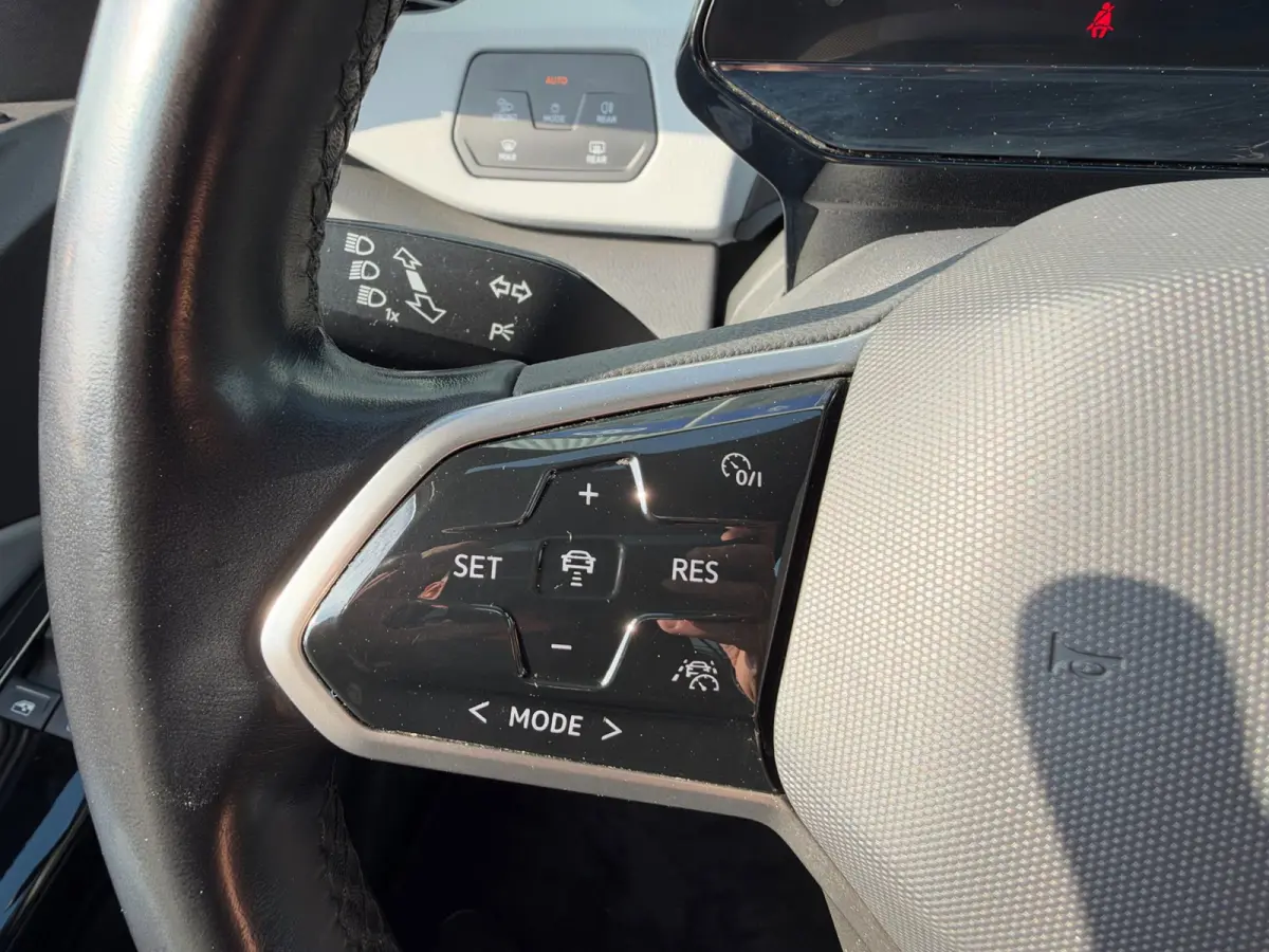 First Max 58 kWh **PANODAK+LANE ASSIST+CAMERA+HEAD UP+MASSAGE STOELEN+CARPLAY**