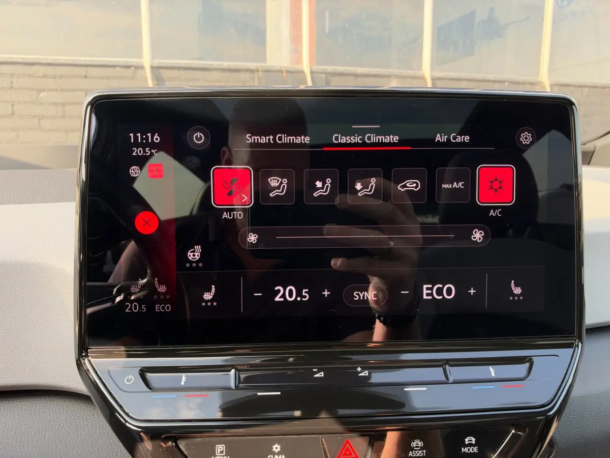 First Max 58 kWh **PANODAK+LANE ASSIST+CAMERA+HEAD UP+MASSAGE STOELEN+CARPLAY**