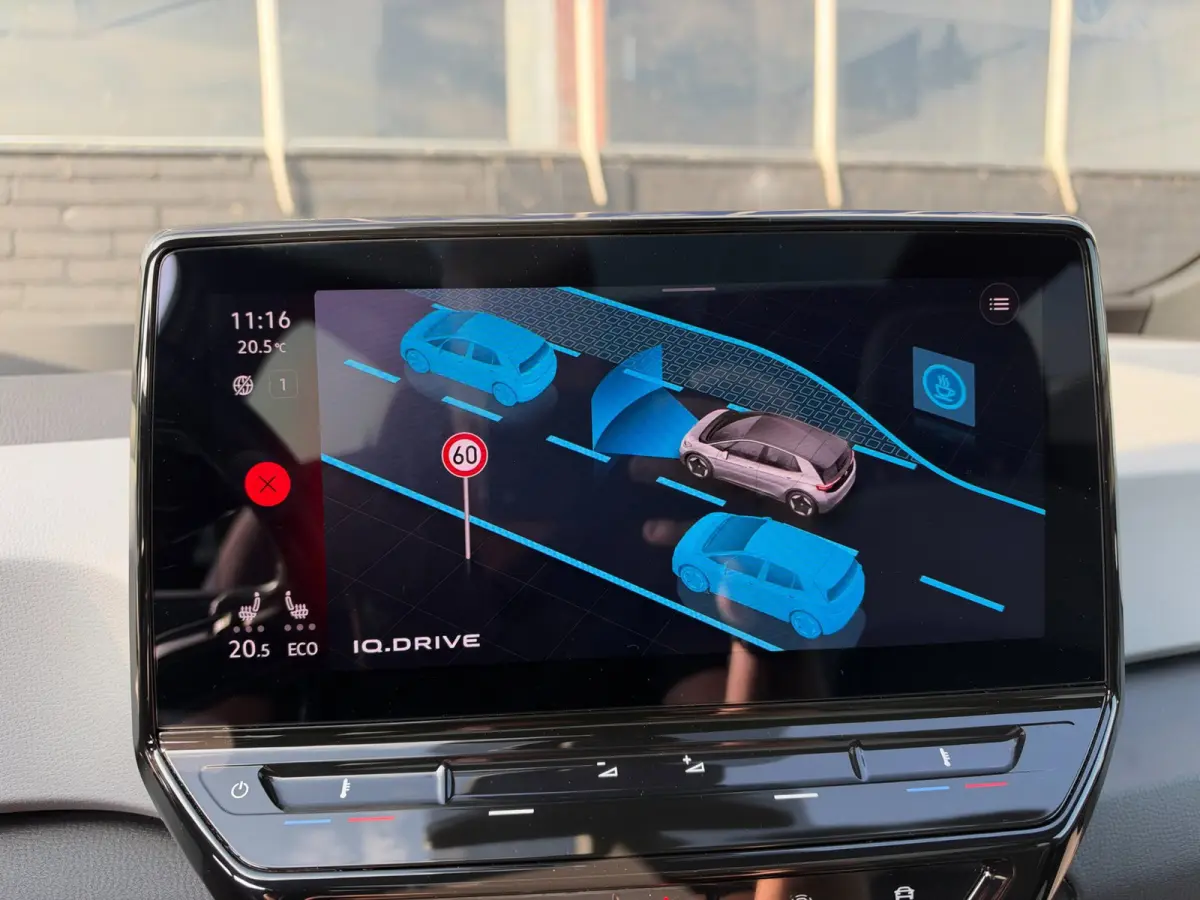 First Max 58 kWh **PANODAK+LANE ASSIST+CAMERA+HEAD UP+MASSAGE STOELEN+CARPLAY**